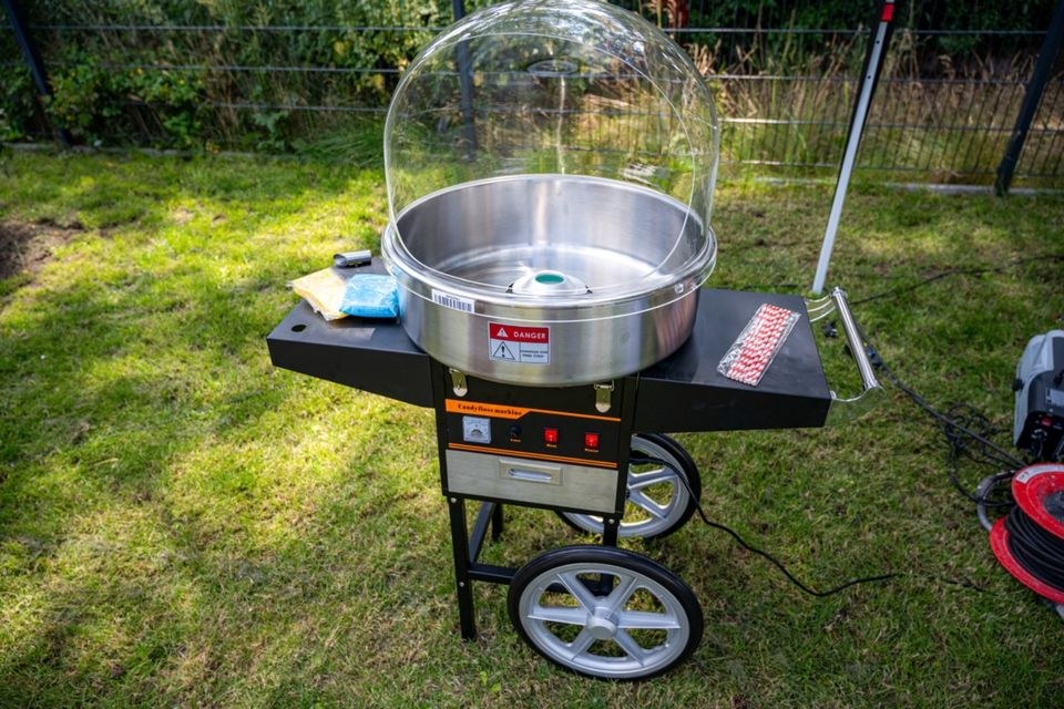 Zuckerwattenmaschine Feste Feiern mieten bei Event Paradies Nimaro – 4