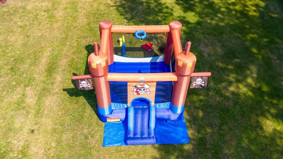 Hüpfburg Pirat Kinder mieten bei Event Paradies Nimaro – 3