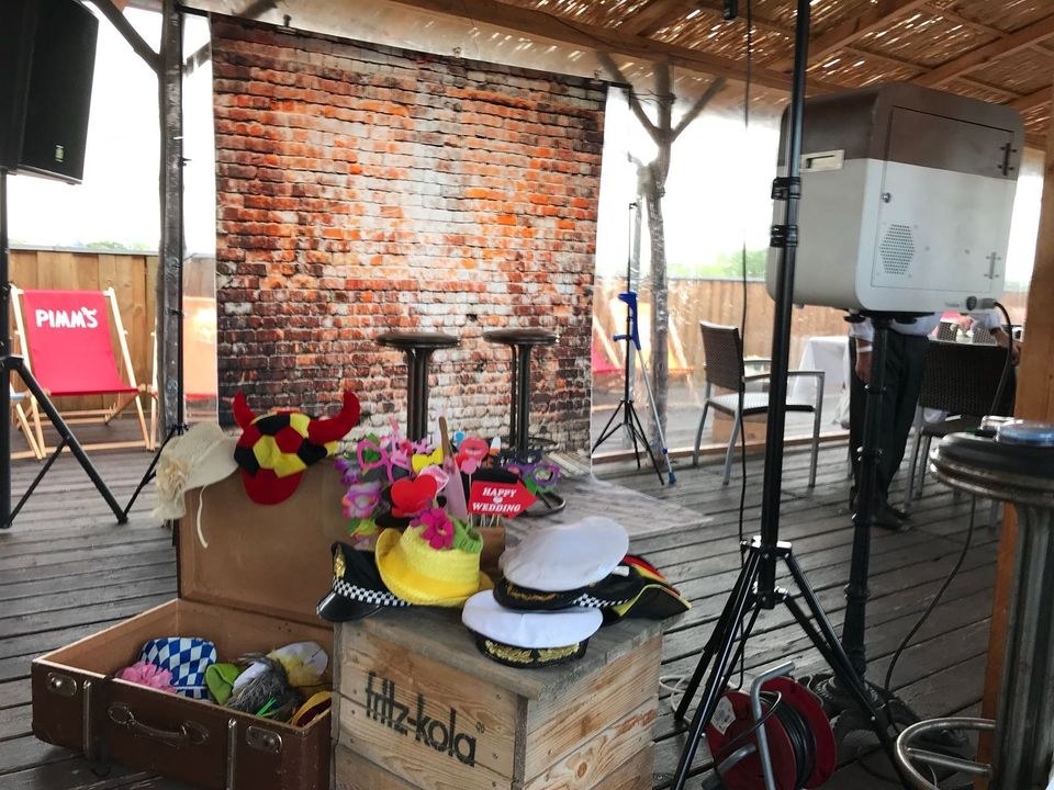 Fotobox Photobooth mieten in Weinböhla – das Highlight auf jeder Feier – 2