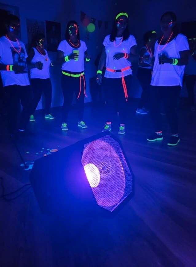 Schwarzlicht DJ Musik Lichter Licht mieten bei EventFULDAys – 4