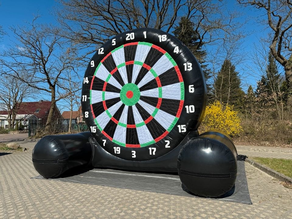 Fußballdart Dartscheibe XXL 5,2m hoch mieten in Kisdorf – Spiel & Spaß – 4