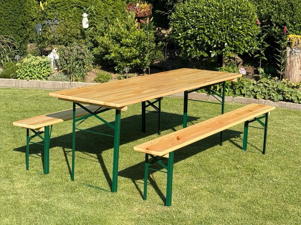 Bierzeltgarnitur Bierbänke 220x70cm mieten bei Eventify