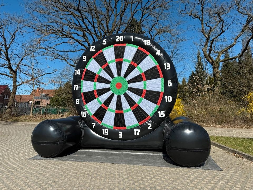 Fußballdart Dartscheibe XXL 5,2m hoch mieten in Kisdorf – Spiel & Spaß – 3