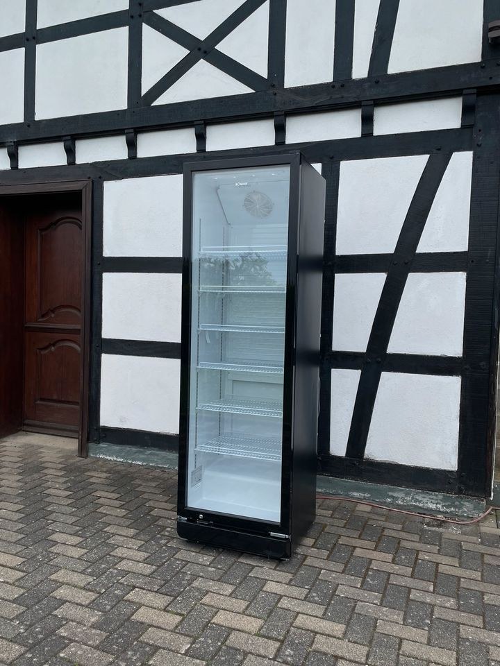 Getränkekühlschrank 356 L mieten in Schleiden – Getränke kalt für alle – 4