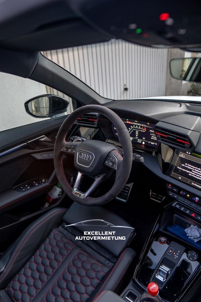 Audi RS3 Sedan 400 PS Sportwagen Hochzeitswagen mieten in Kirchlengern – 2
