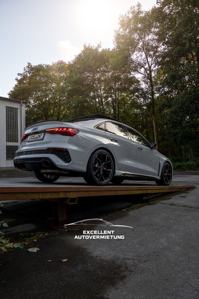 Audi RS3 Sedan 400 PS Sportwagen Hochzeitswagen mieten in Kirchlengern – 3