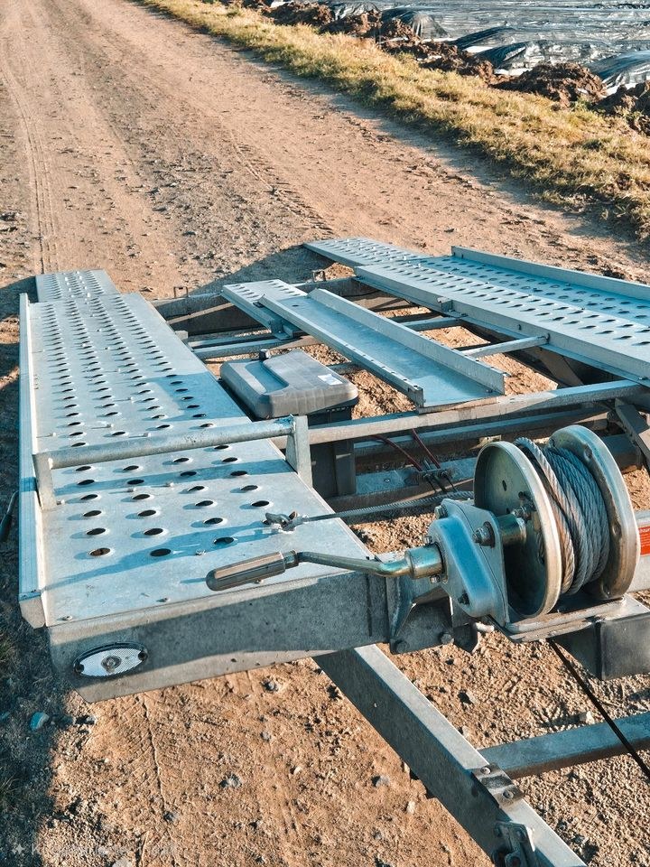 1,5t zGG Autotransporter Autotrailer Anhänger mieten in Darmstadt – 4