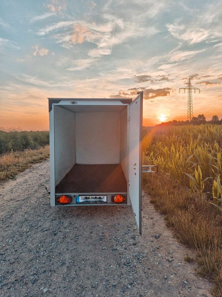 Kofferanhänger Umzug Planenanhänger Transporter mieten in Darmstadt – 3