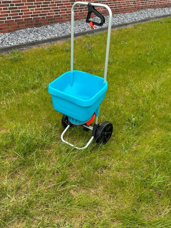Streuwagen Düngerstreuer mieten in Uplengen – für Garten & Grundstück – 2