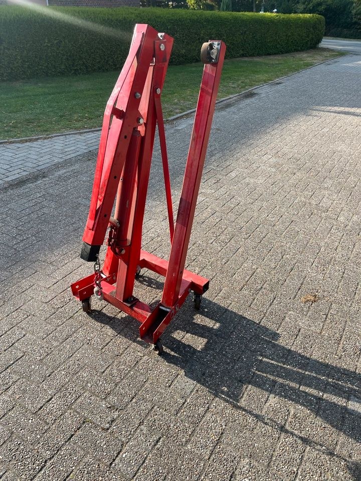 Motorheber Motorkran mieten in Uplengen – für schwere Lasten