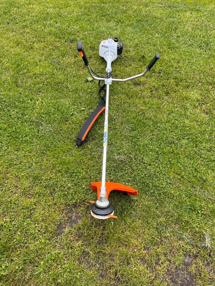 Stihl Freischneider Motorsense mieten in Uplengen – 3