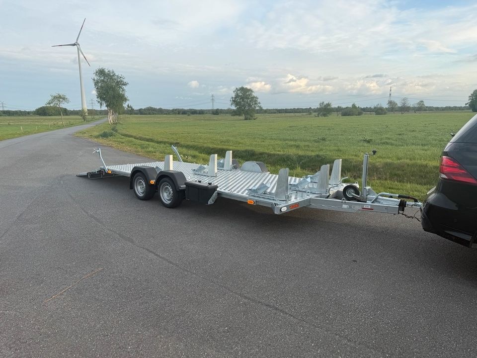 Motorradtrailer Motorradanhänger XXL mieten in Uplengen