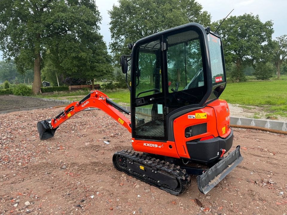 Bagger Minibagger Kubota KX019 4 mieten in Uplengen – 4