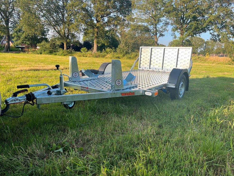 Motorradtrailer 2 Motorräder Motorradanhänger mieten in Uplengen