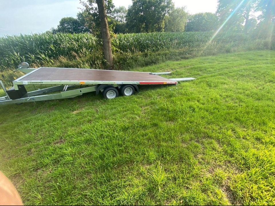 Trailer Autotransporter Plattform Anhänger mieten in Uplengen – 3