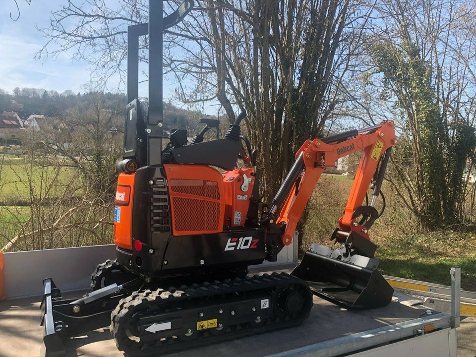 Minibagger 1,2t BOBCAT E10z mieten bei Fahrzeugdienstleistungen