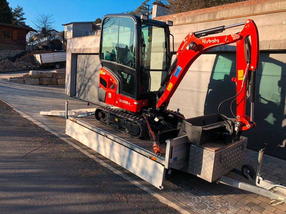 Anhänger 3,0t Auffahrrampen mieten in Aidlingen – für die Baustelle – 3