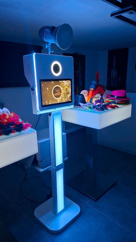 Moderne Fotobox wunderschöner LED Lichtsteuerung mieten in Tönisvorst – 2