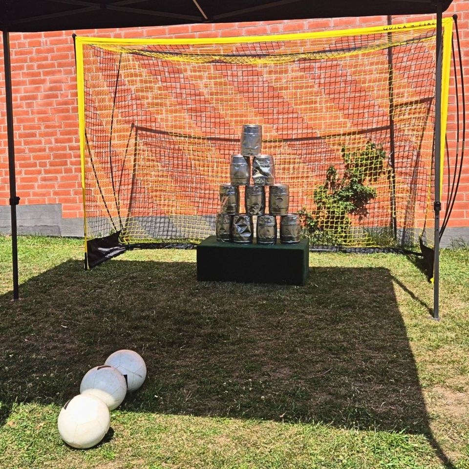 XXL Dosenschießen Fußball Dosen schießen mieten in Deutsch Evern