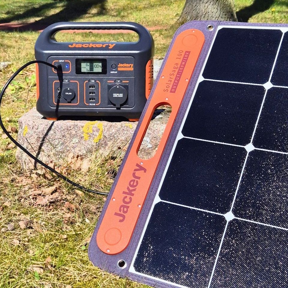 Powerstation Jackery Explorer 500 u andere mieten in Deutsch Evern – 3