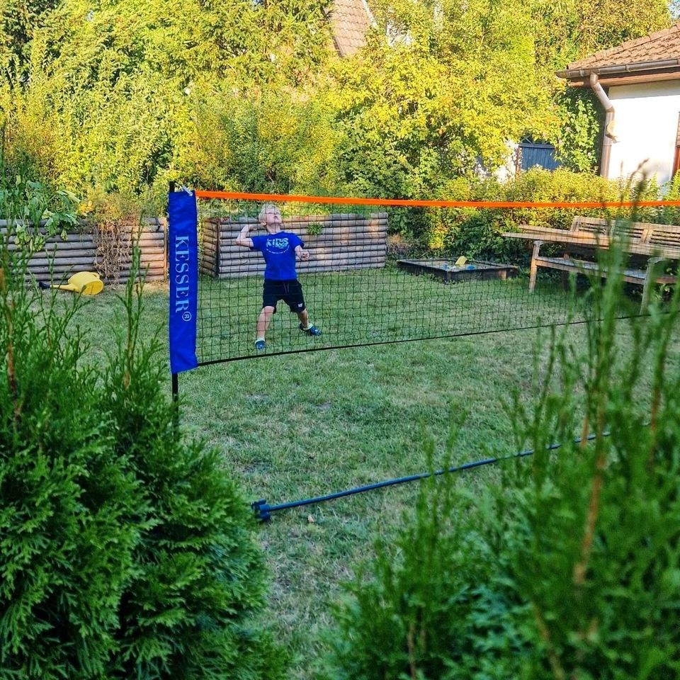 Federballnetz N 4m breit Volleyballnetz mieten in Deutsch Evern