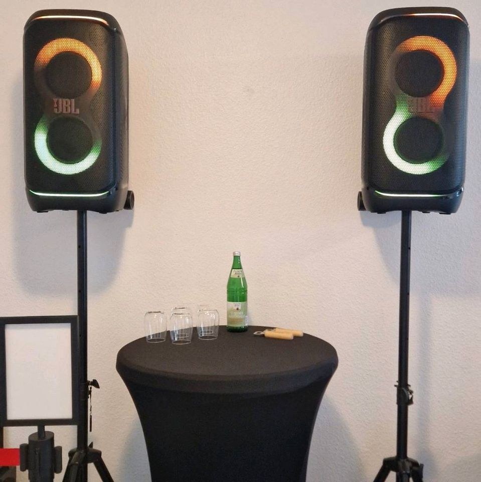 N JBL PartyBox 320 SET Stativen Boxenständer mieten in Deutsch Evern – 2