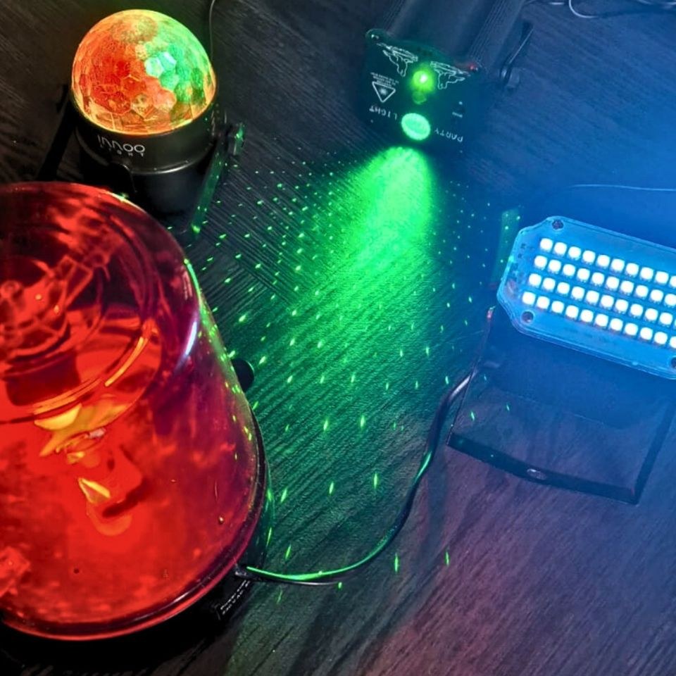 Partypaket N Kinderdisco Laser Discokugel mieten in Deutsch Evern – 2