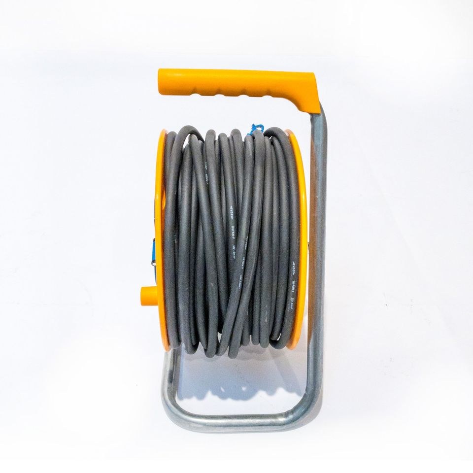 Kabeltrommel 3x1,5mm 40m BT Verlängerungskabel mieten bei Fischbacher – 4