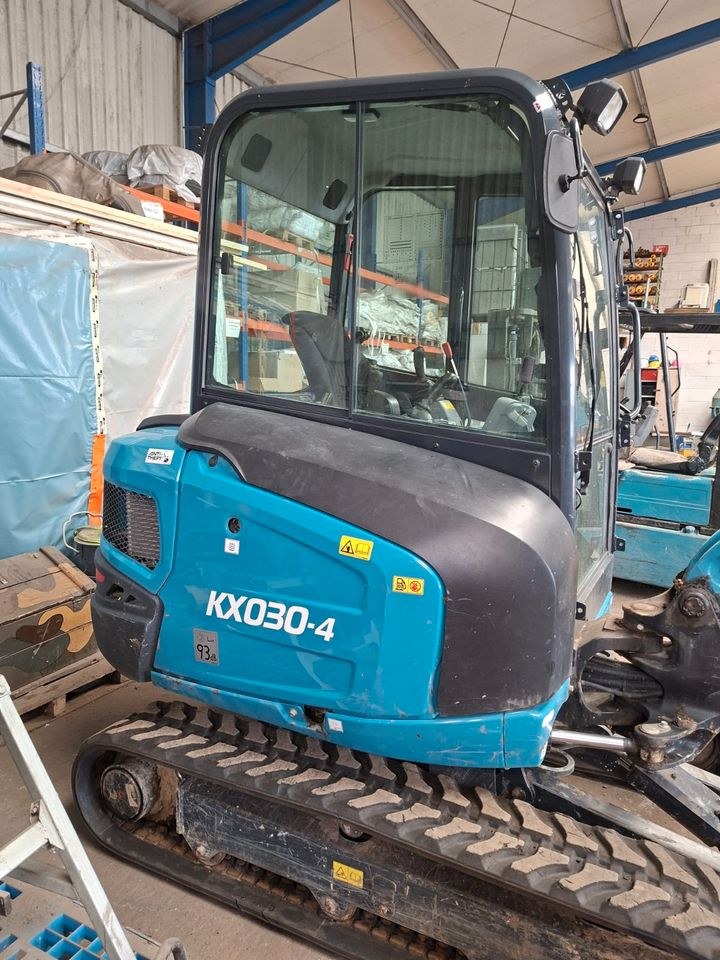 Kubota KX030 4 Minibagger Bagger mieten bei FNC