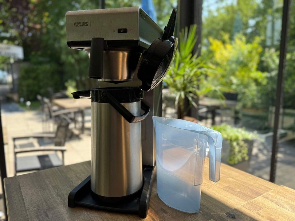 Gastronomie Kaffeemaschine 2,2l Pumpkanne N mieten in Pinneberg