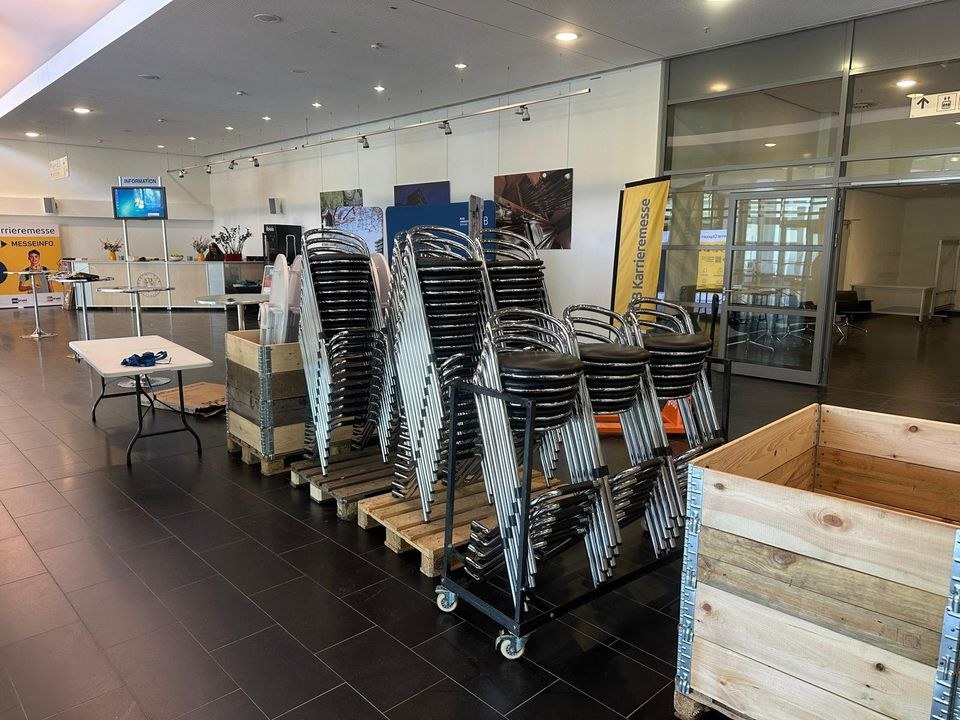 Barhocker schwarz 75 Stück pro mieten in Mülheim (Ruhr) – 3