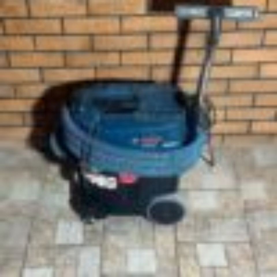 Nass Trockensauger Staubsauger Bosch mieten in Sande – 2