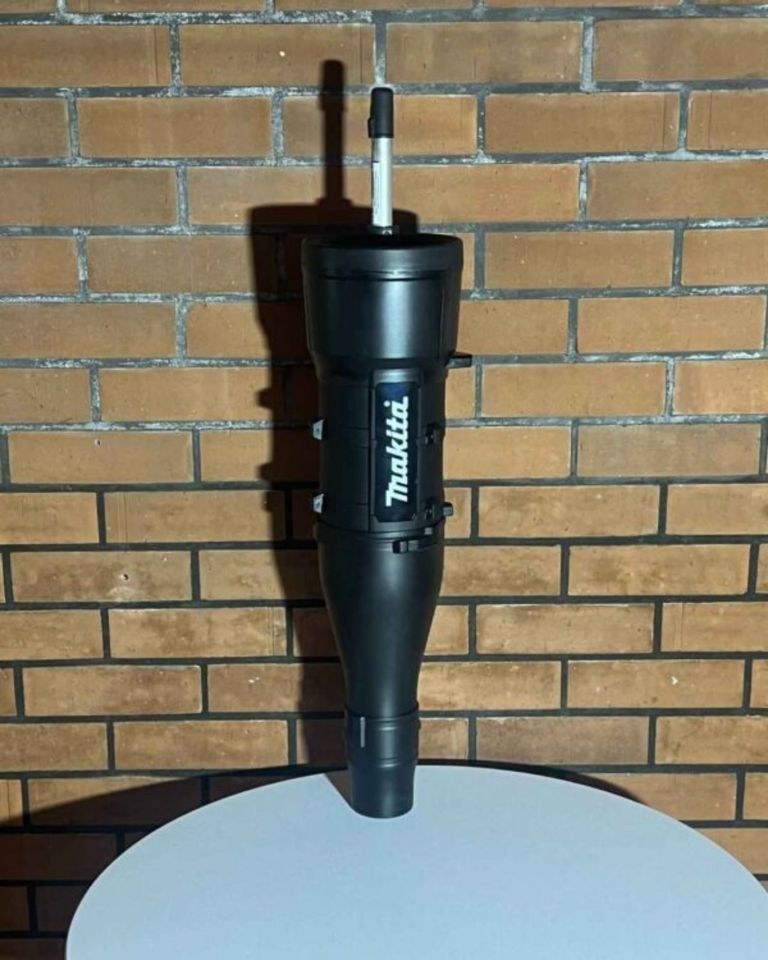 Makita Gelenkheckenschere Hochentaster mieten in Sande – 4