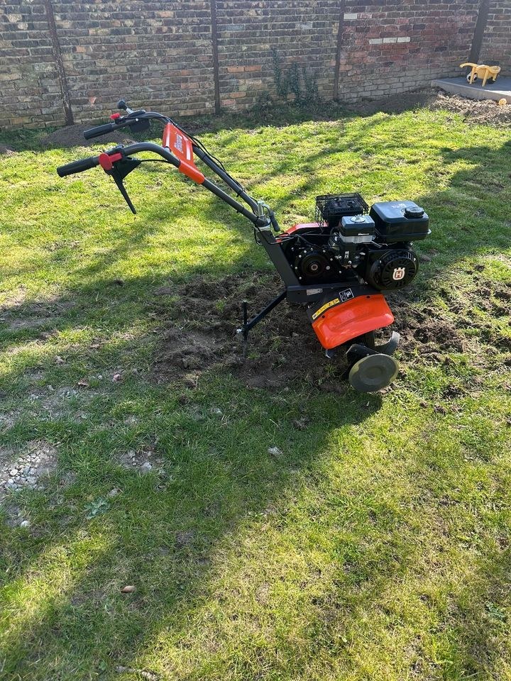 Gartenfräse Umgraben Erdfräse Kultivator mieten in Lünen