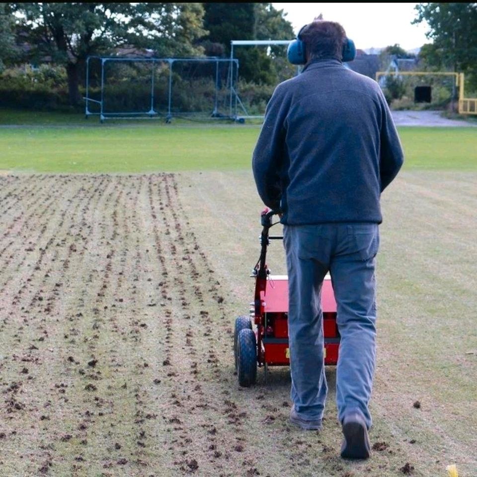 Rasenlüfter Aerifizierer Rasenbelüfter mieten bei Geräteverleih Raaz – 2