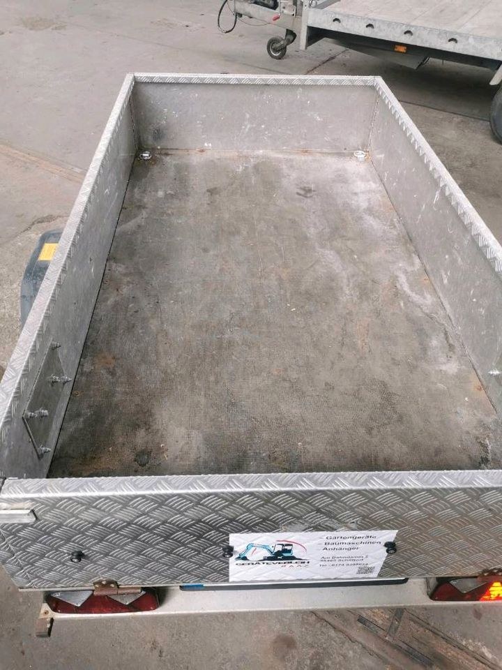 Anhänger 750kg mieten bei Geräteverleih Raaz – für Umzug & Baumarkt – 3