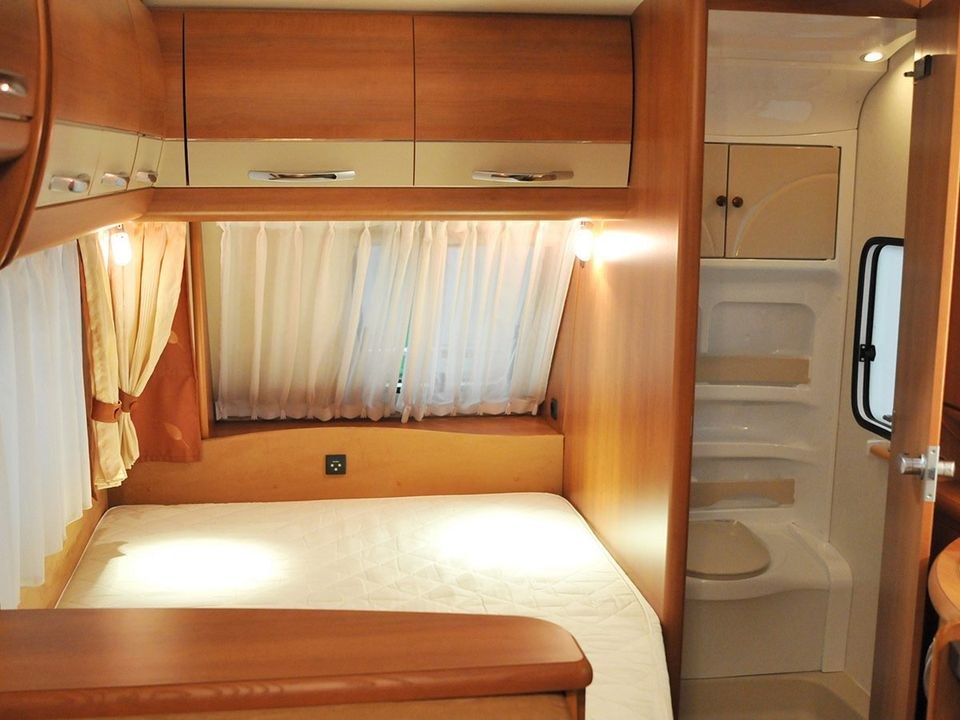 Wohnwagen Caravan Hobby Excellent 410 SFe mieten in Krefeld – 4