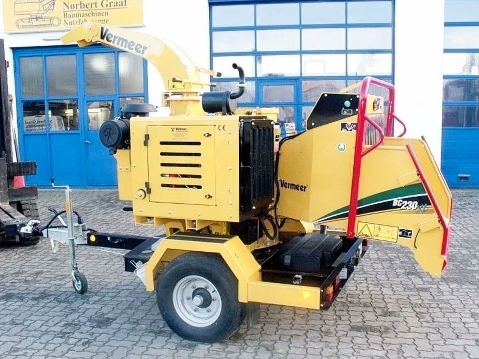 Först Häcksler Buschhacker Schredder mieten bei Graaf Baumaschinen – 3
