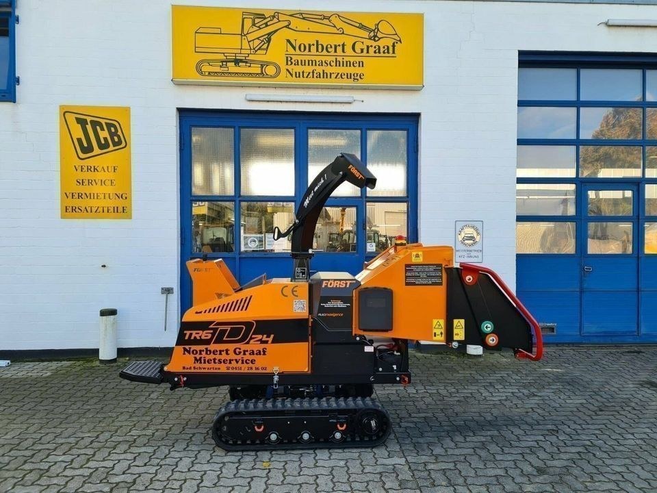 Raupenhäcksler Holzhäcksler Buschhacker mieten bei Graaf Baumaschinen