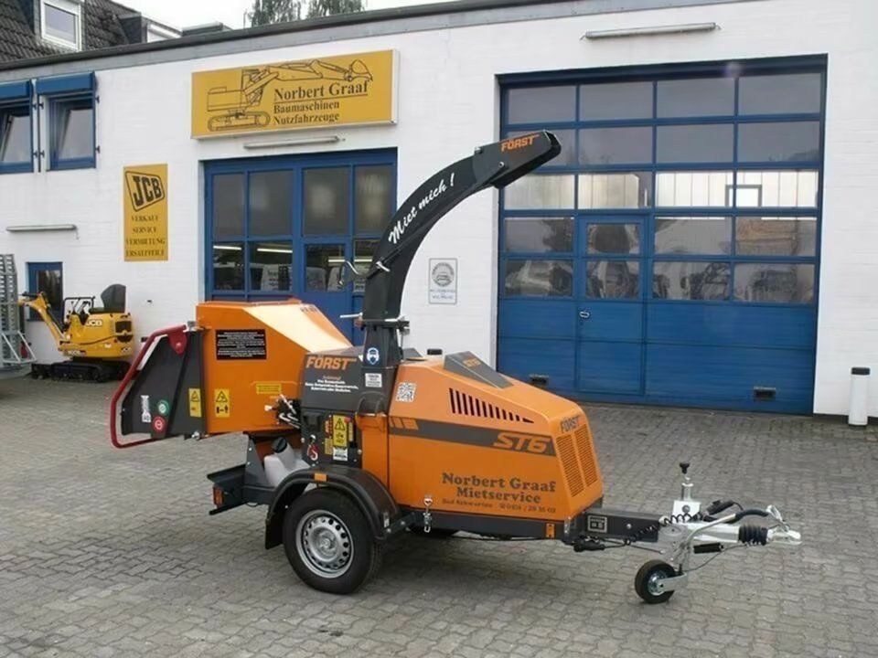 Först Häcksler Buschhacker Schredder mieten bei Graaf Baumaschinen – 2