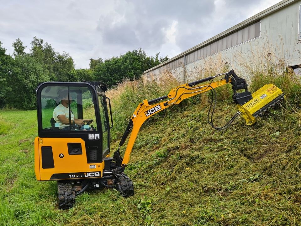 Minibagger Mulcher Schlegelmäher mieten bei Graaf Baumaschinen – 2
