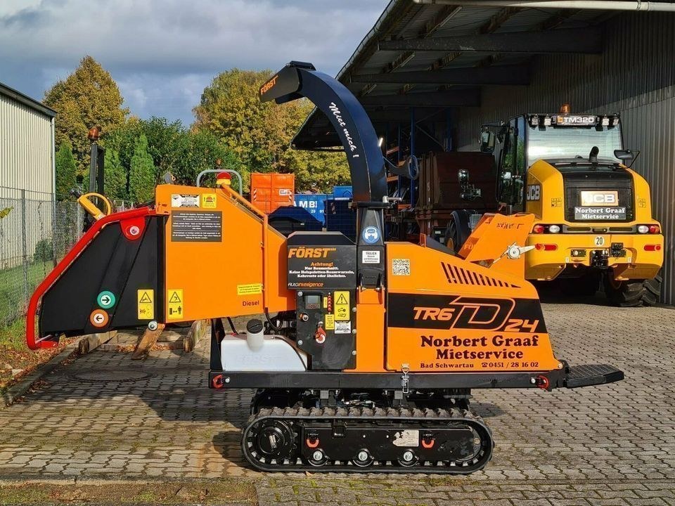 Raupenhäcksler Holzhäcksler Buschhacker mieten bei Graaf Baumaschinen – 3