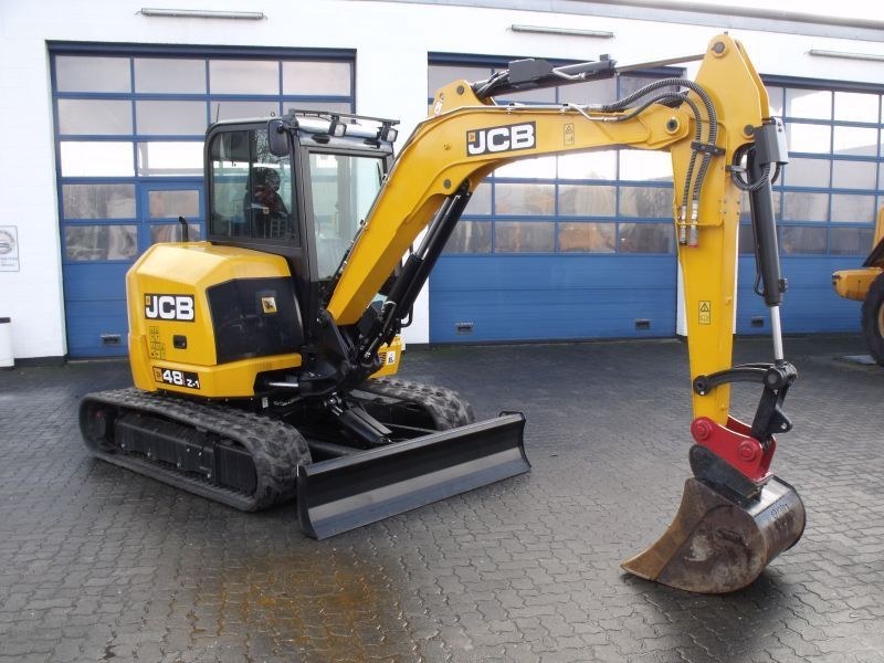 Minibagger 5 t mieten bei Graaf Baumaschinen