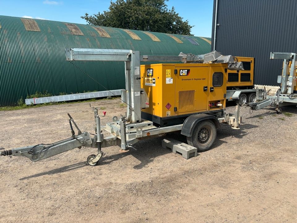 Stromerzeuger 22 kVA inkl 9,5 m Lichtmast mieten