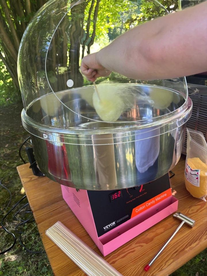 Zuckerwattemaschine mieten in Imsum