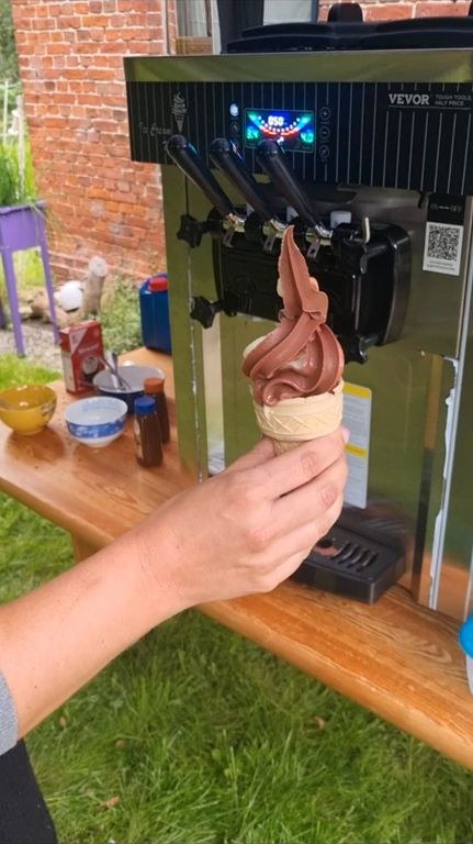 Slusheis Softeis Popcorn Zuckerwattemaschine mieten in Imsum – 4