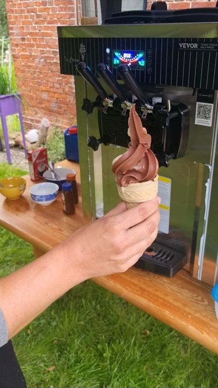 Softeismaschine mieten in Imsum – Gastro-Küche auf Zeit