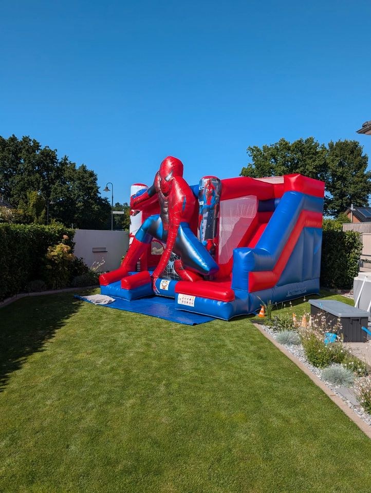 Spidermen Hüpfburg mieten in Gadebusch – Hüpfspaß für jede Feier