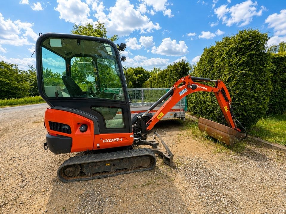 Minibagger mieten in Gladbeck – für Garten, Einfahrt & Fundament