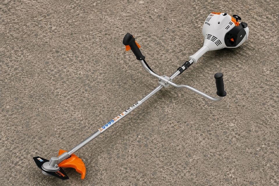 STIHL FS 56 Motorsense Freischneider mieten in Gladbeck